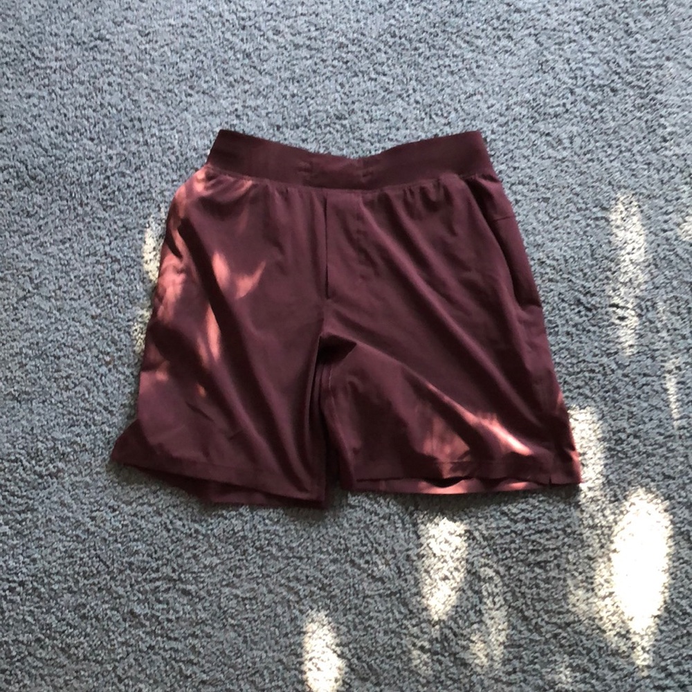Lululemon T.H.E Short 7” linerless